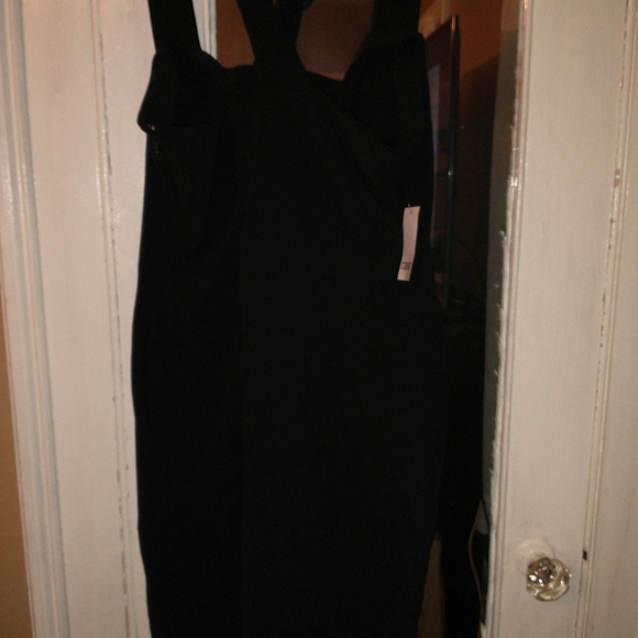 Dress - Picture 2 of 6